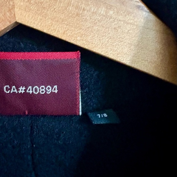 Lëo Avant-Garde Wool Jacket – Made in Canada ( fits small) - Picture 5 of 7